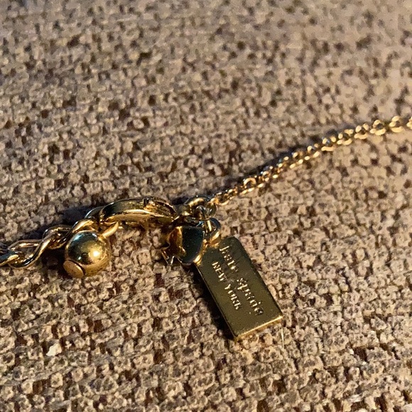 Kate Spade ♠️ Gold Bow Necklace. - Picture 2 of 9